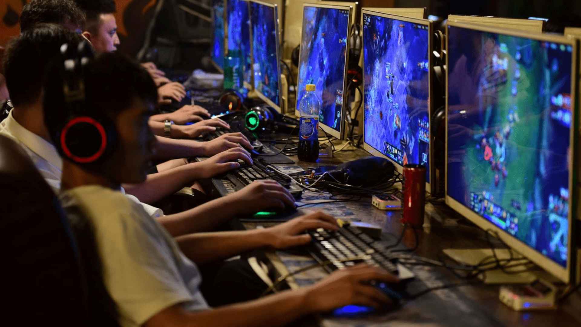 How Neutrality Can Improve Competitive Decision Making
